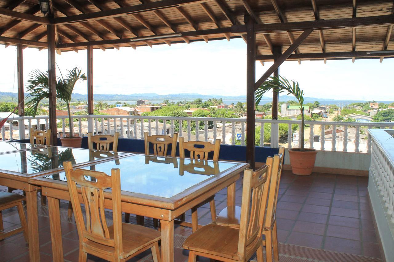 Hotel Punta De Aguila เนโคคลิ ภายนอก รูปภาพ