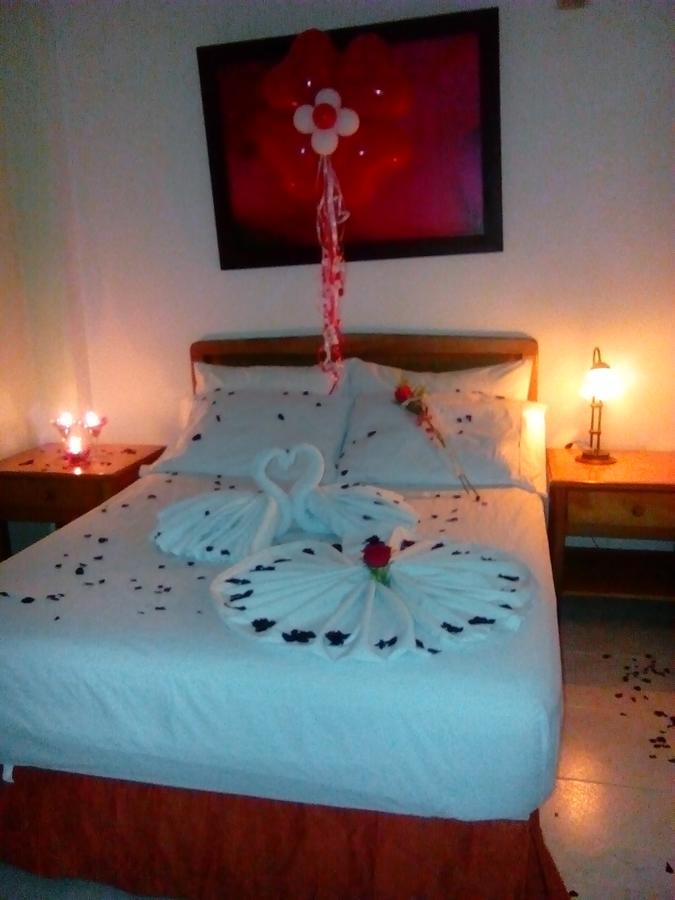 Hotel Punta De Aguila เนโคคลิ ภายนอก รูปภาพ
