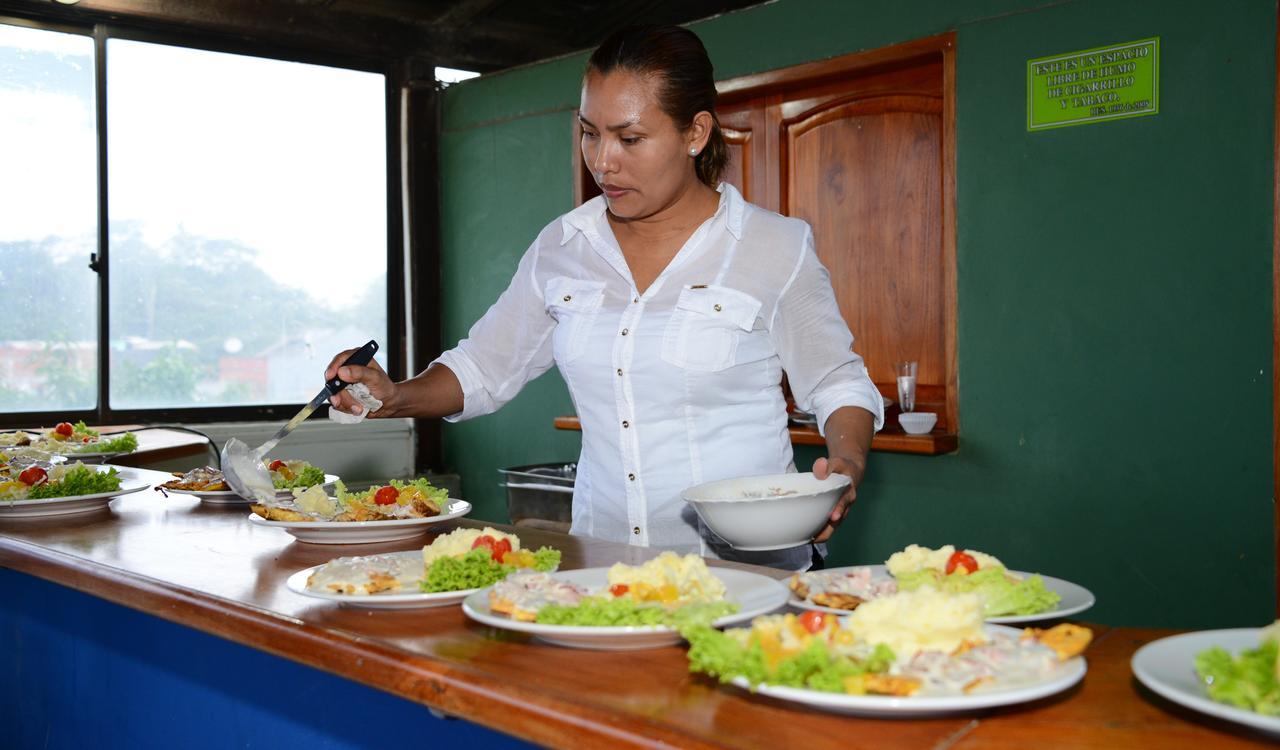 Hotel Punta De Aguila เนโคคลิ ภายนอก รูปภาพ