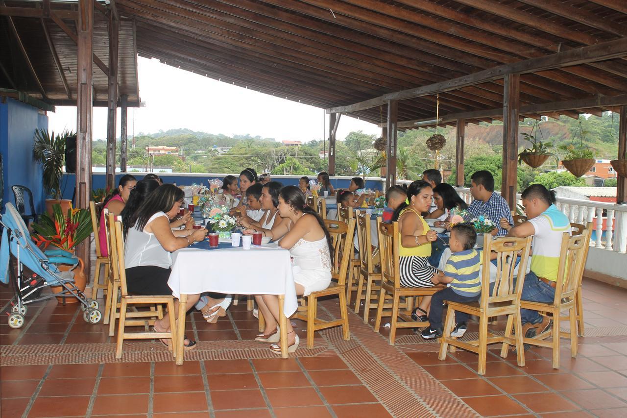 Hotel Punta De Aguila เนโคคลิ ภายนอก รูปภาพ