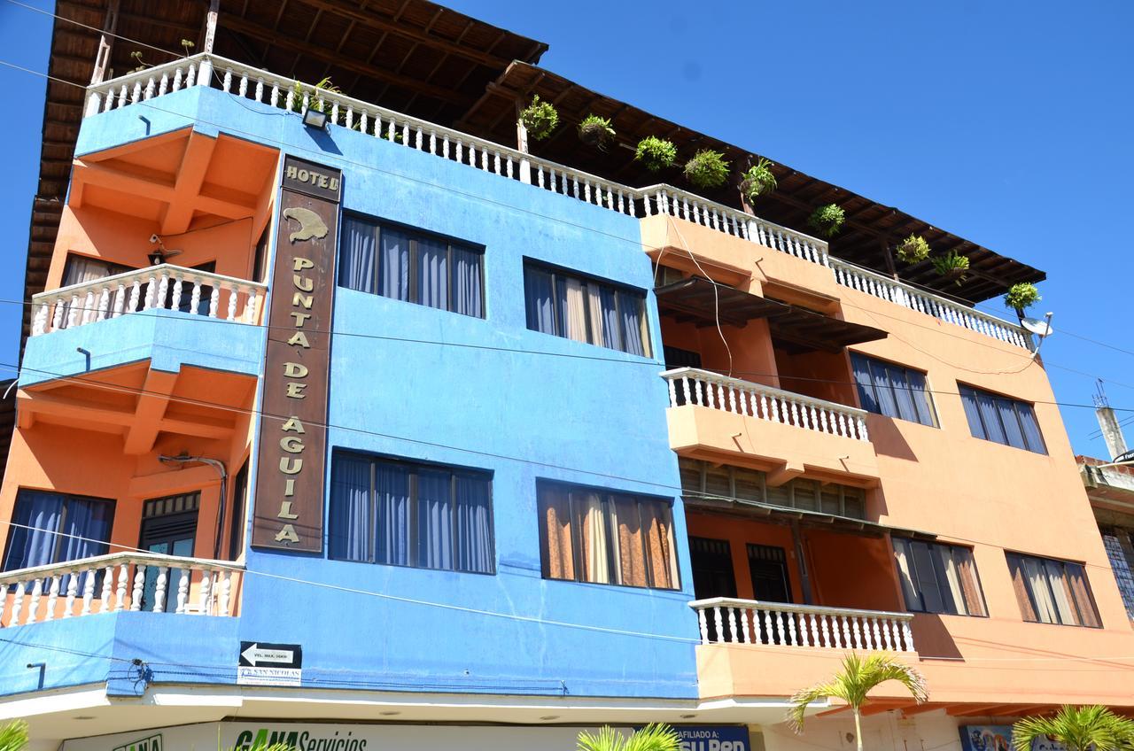 Hotel Punta De Aguila เนโคคลิ ภายนอก รูปภาพ