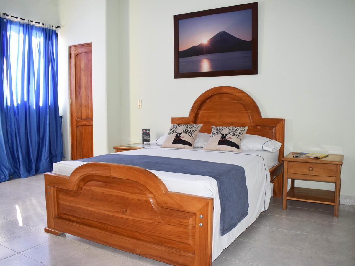 Hotel Punta De Aguila เนโคคลิ ภายนอก รูปภาพ