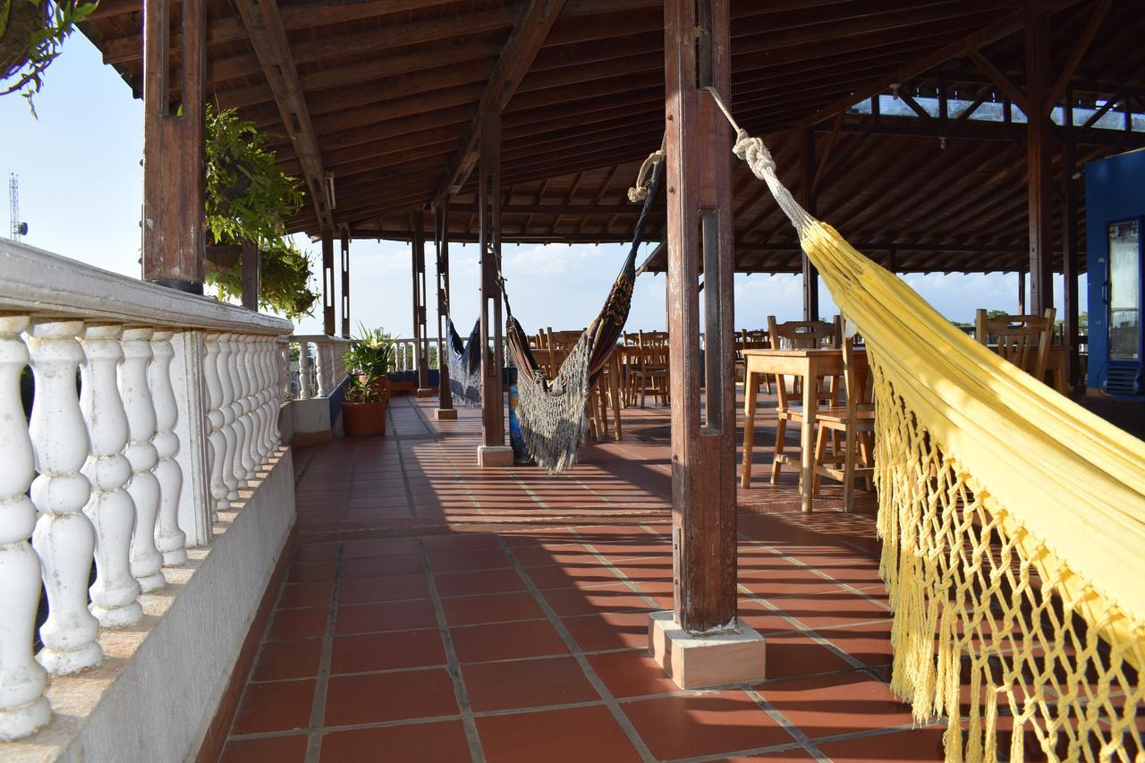 Hotel Punta De Aguila เนโคคลิ ภายนอก รูปภาพ