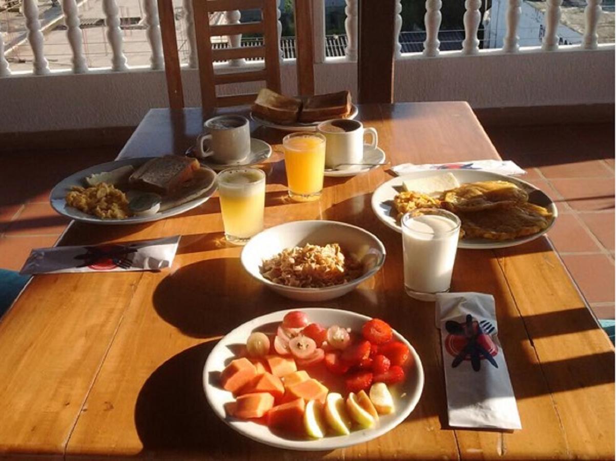 Hotel Punta De Aguila เนโคคลิ ภายนอก รูปภาพ