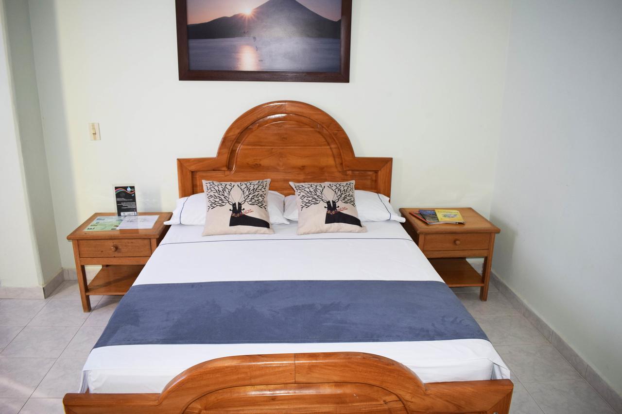 Hotel Punta De Aguila เนโคคลิ ภายนอก รูปภาพ