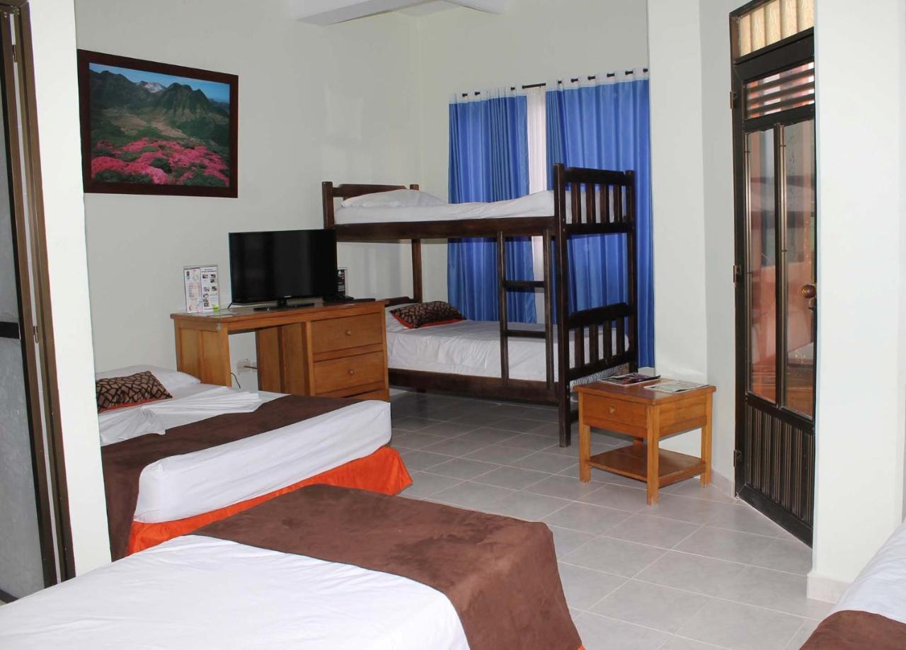 Hotel Punta De Aguila เนโคคลิ ภายนอก รูปภาพ